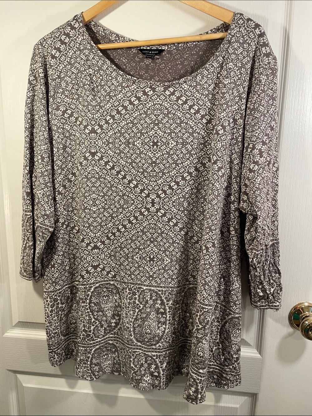 Lucky Brand Taupe and White Paisley Scoop Neck Tunic